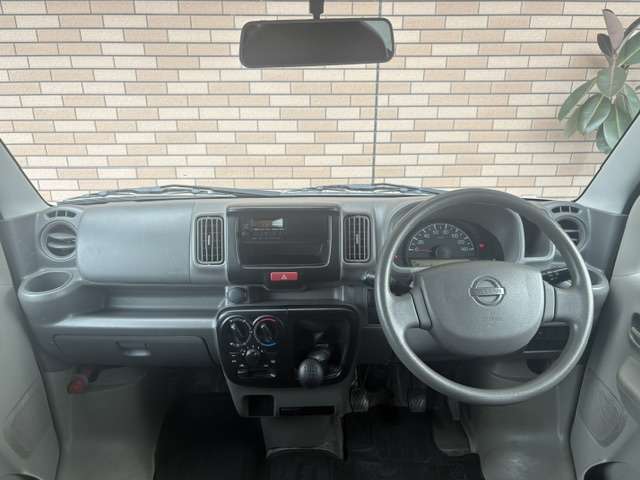 Nissan NV100 Clipper 10