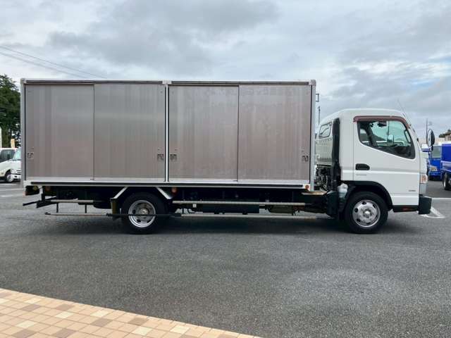 Mitsubishi Fuso Canter 4
