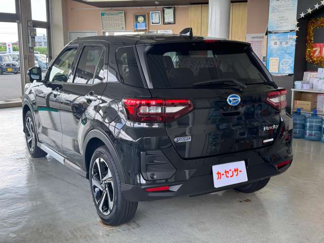 Daihatsu Rocky 4