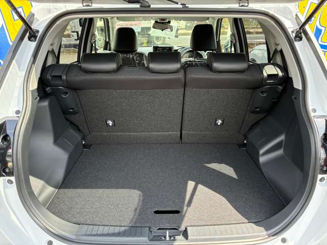 Daihatsu Rocky 6