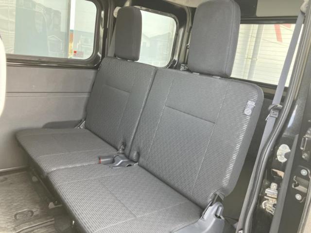 Daihatsu Hijet Cargo 9