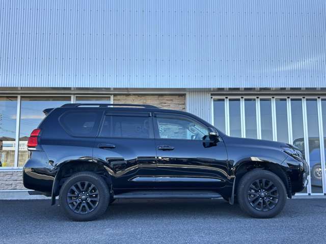 Toyota Land Cruiser Prado 7