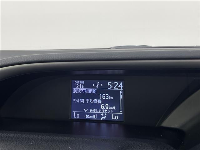 Toyota Voxy 10