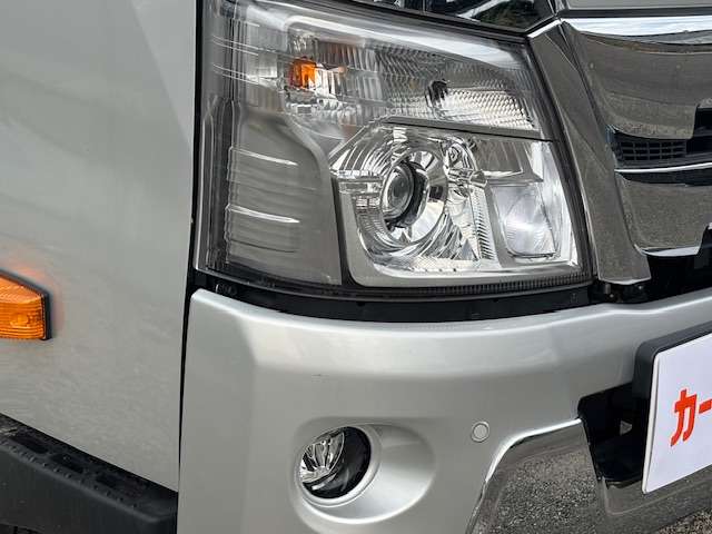 Hino Dutro 6