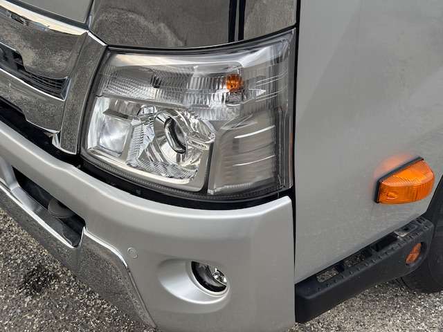 Hino Dutro 7