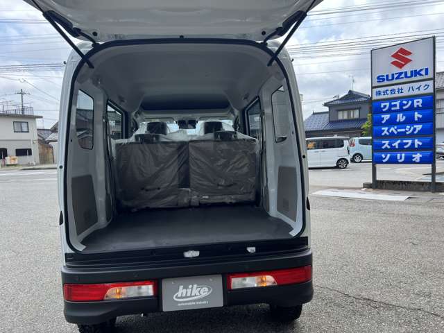 Suzuki Every 9