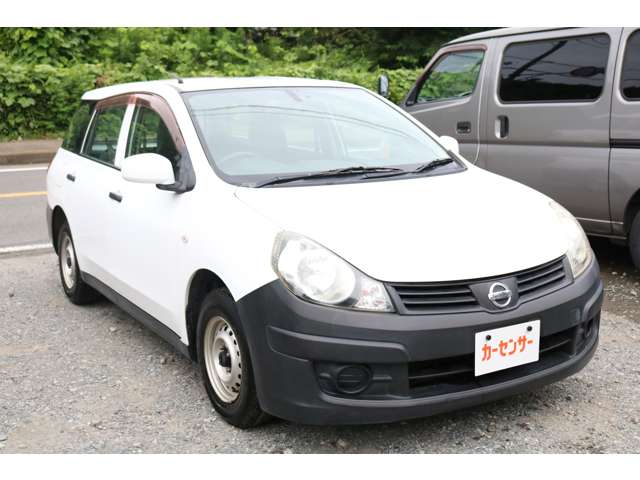 Nissan AD 5
