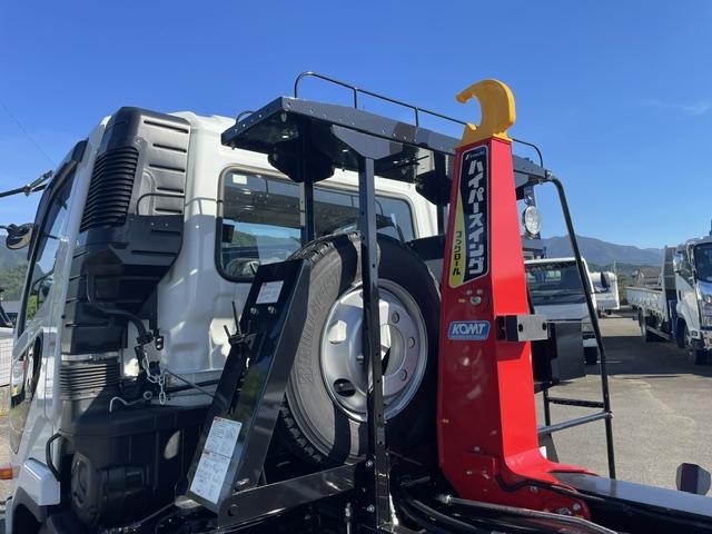 Mitsubishi Fuso Fighter 11