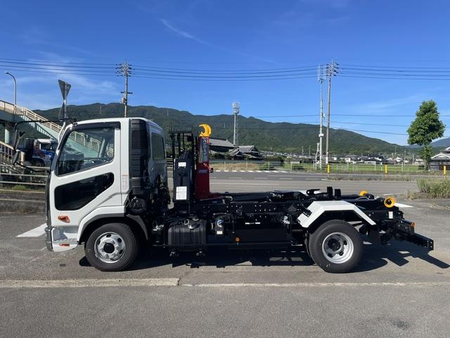 Mitsubishi Fuso Fighter 4