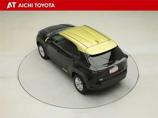 Toyota Yaris Cross 12
