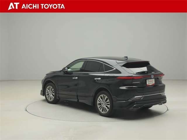 Toyota Harrier 4