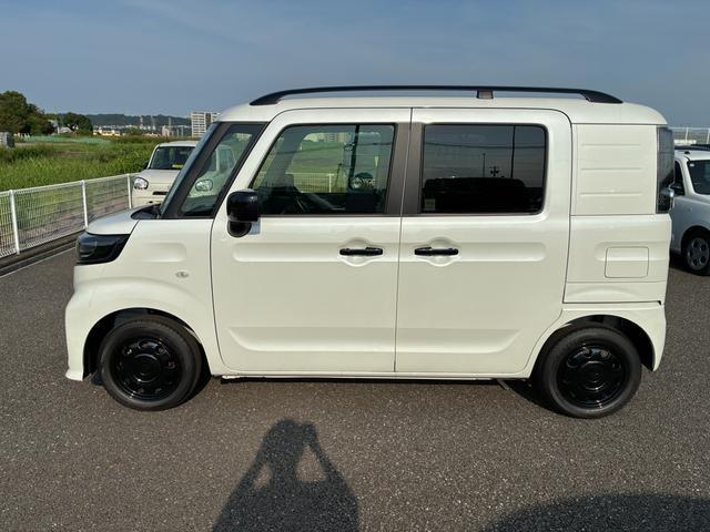 Suzuki Spacia Base 11