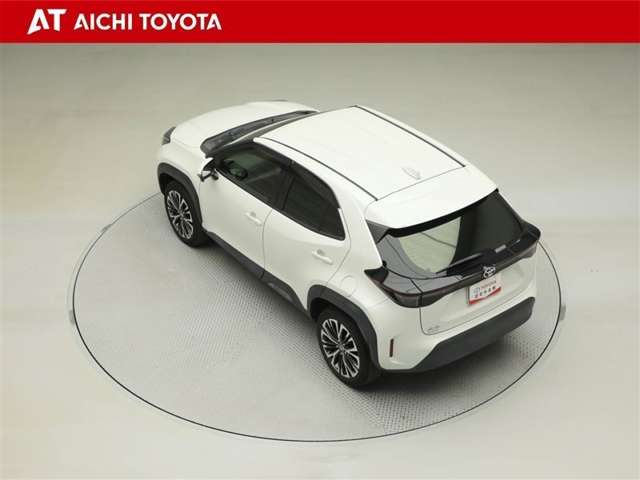Toyota Yaris Cross 12