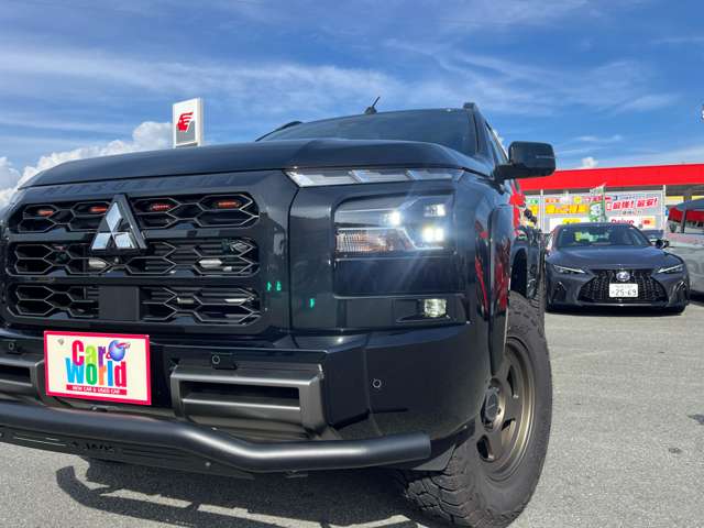 Mitsubishi Triton 12