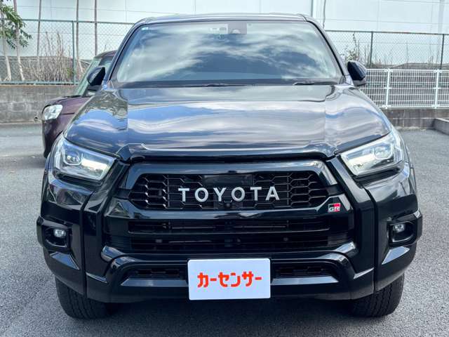 Toyota Hilux 2