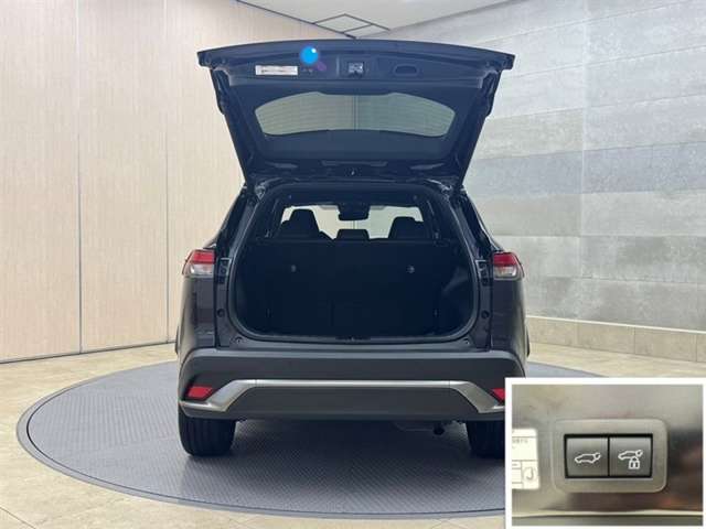 Toyota Corolla Cross 4