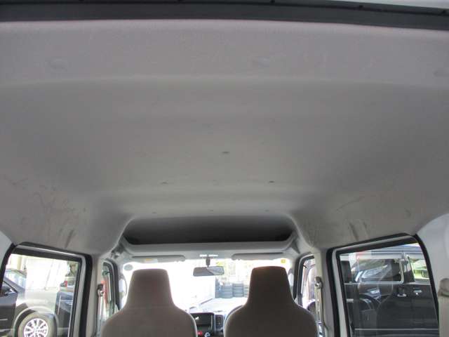 Nissan NV100 Clipper 12