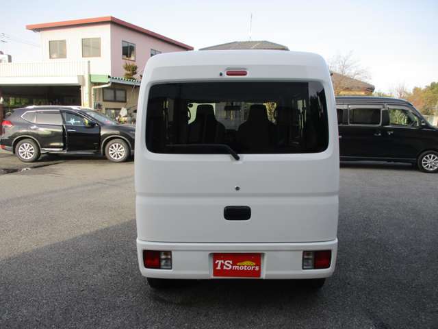Nissan NV100 Clipper 3
