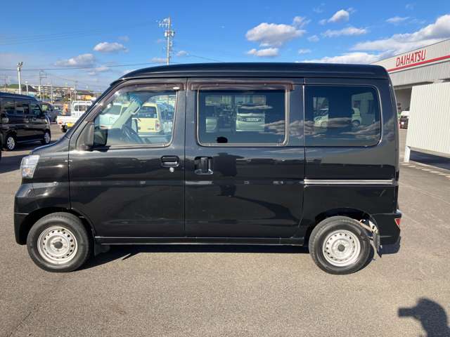 Daihatsu Hijet Cargo 7