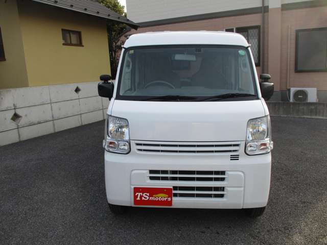 Nissan NV100 Clipper 2