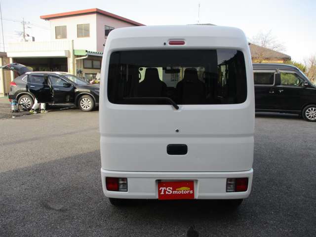 Nissan NV100 Clipper 3