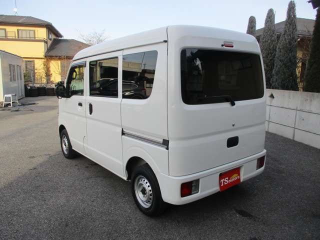 Nissan NV100 Clipper 9