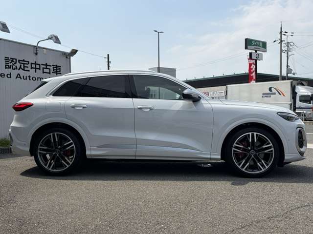 Audi SQ5 8