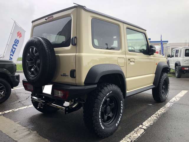 Suzuki Jimny Sierra 10