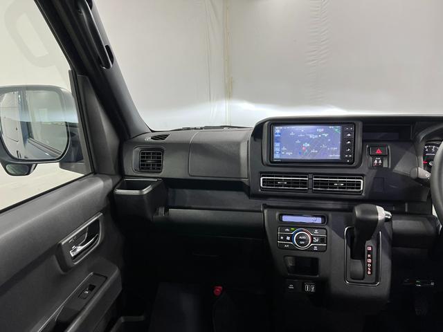 Daihatsu Atrai 6