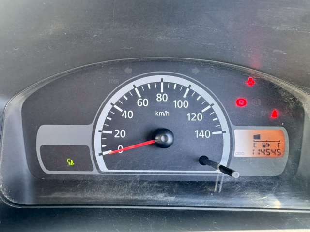 Nissan NV100 Clipper 12