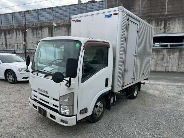 Isuzu Elf 4