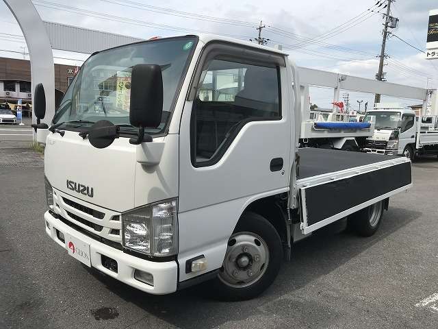 Isuzu Elf 9