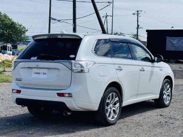 Mitsubishi Outlander PHEV 5