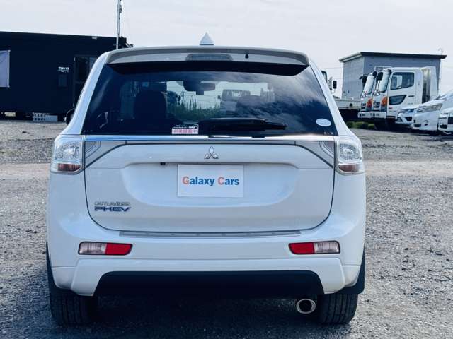 Mitsubishi Outlander PHEV 6