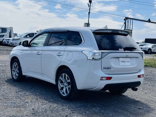 Mitsubishi Outlander PHEV 7