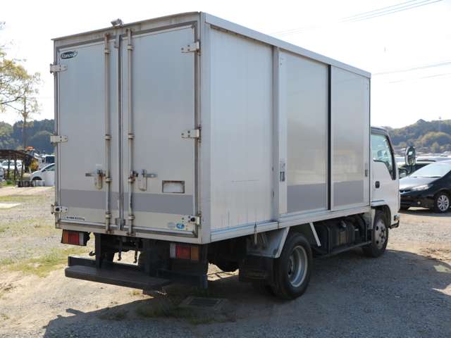 Isuzu Elf 5