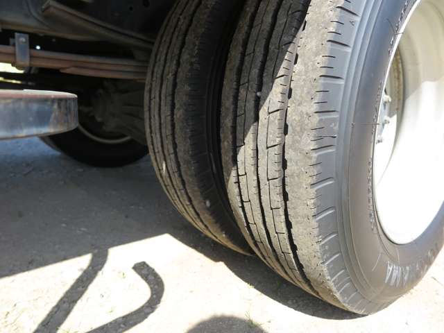 Isuzu Elf 10