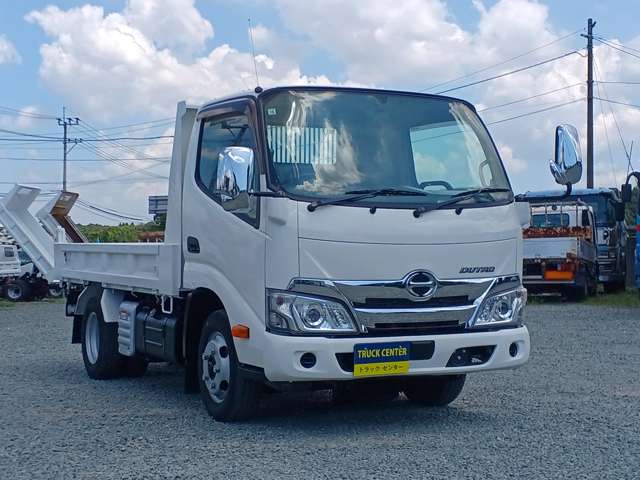 Hino Dutro 4