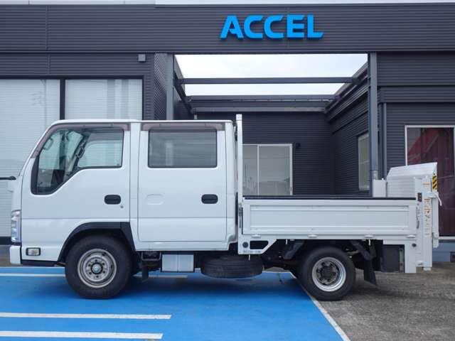 Isuzu Elf 8