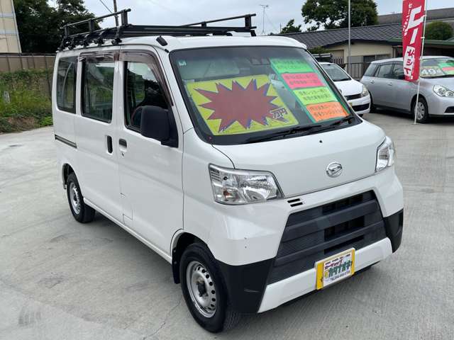 Daihatsu Hijet Cargo 5