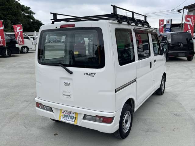 Daihatsu Hijet Cargo 7