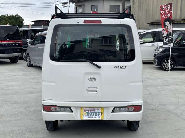 Daihatsu Hijet Cargo 8