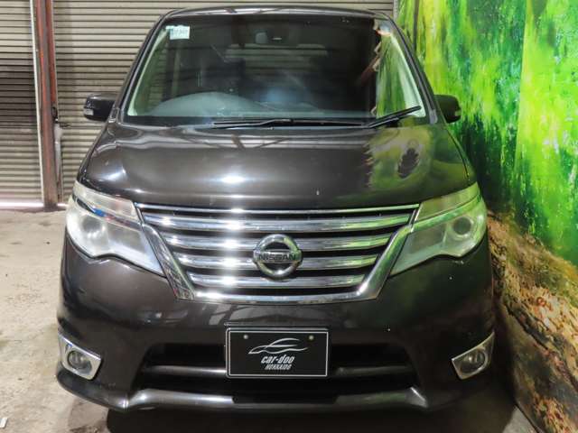 Nissan Serena 3