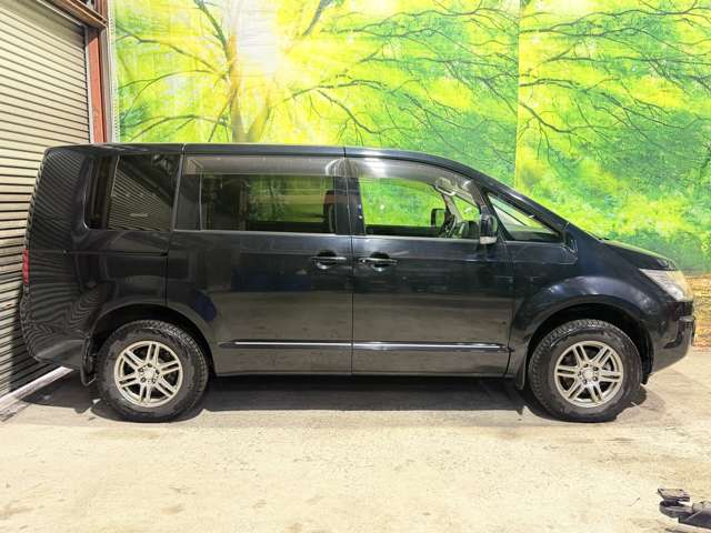 Mitsubishi Delica D:5 5