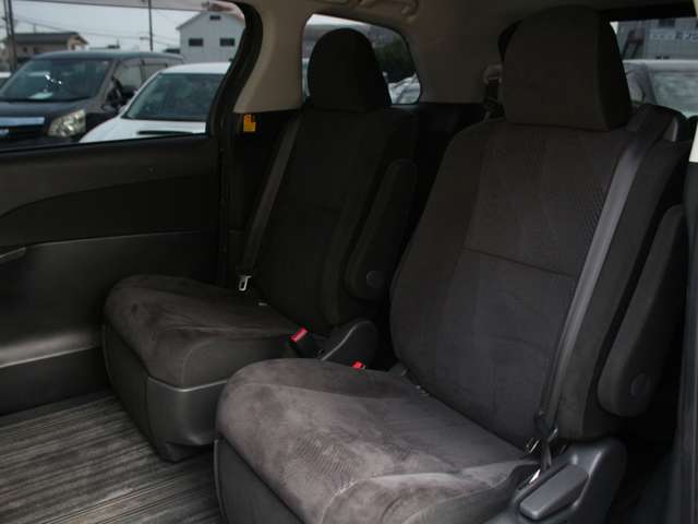 Toyota Estima 11