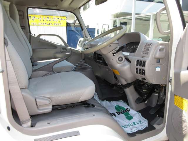 Hino Dutro 10