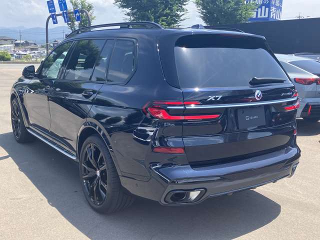 BMW X7 2