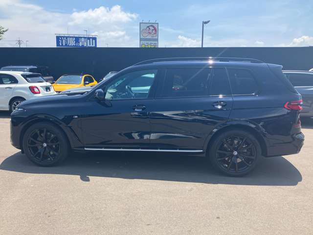 BMW X7 8