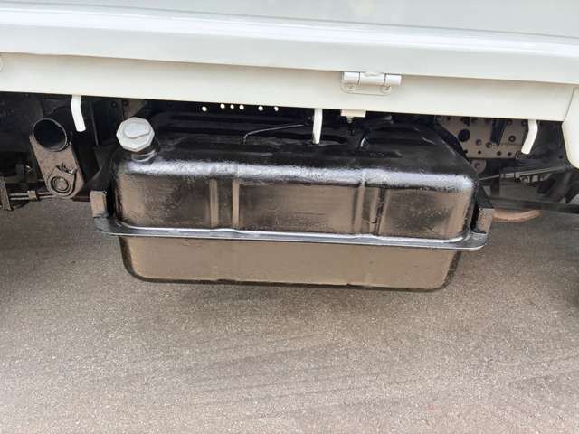 Mitsubishi Fuso Canter 11