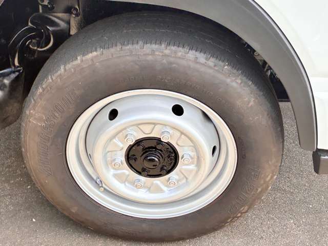 Mitsubishi Fuso Canter 4